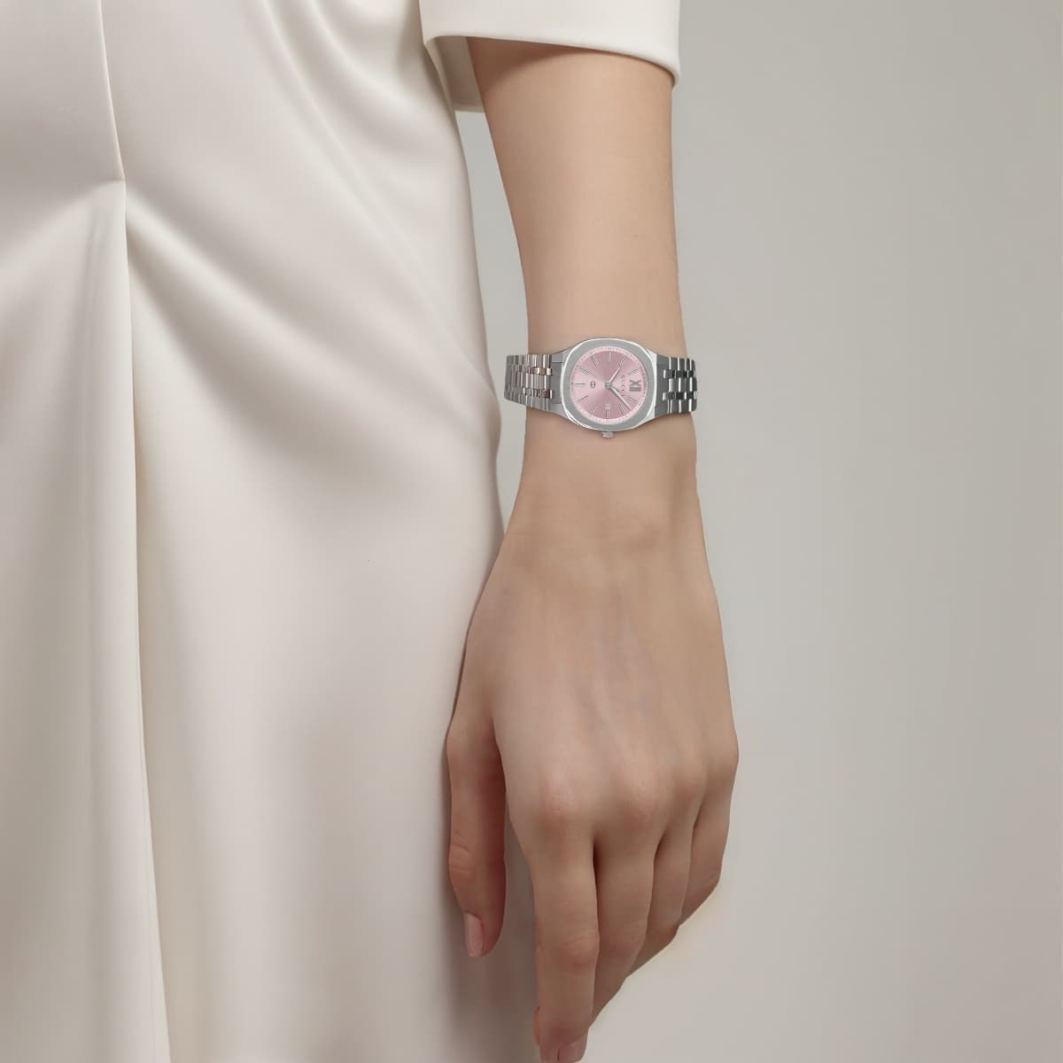 Механические часы GUCCI 25H 30mm 50 - изображение 4