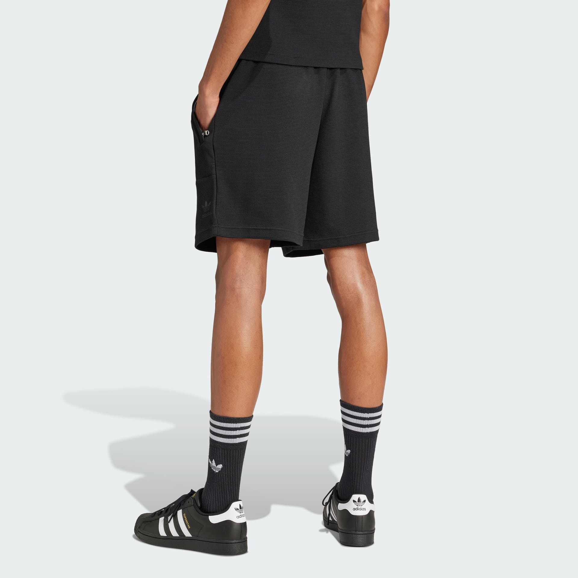 Шорты adidas Originals - изображение 3