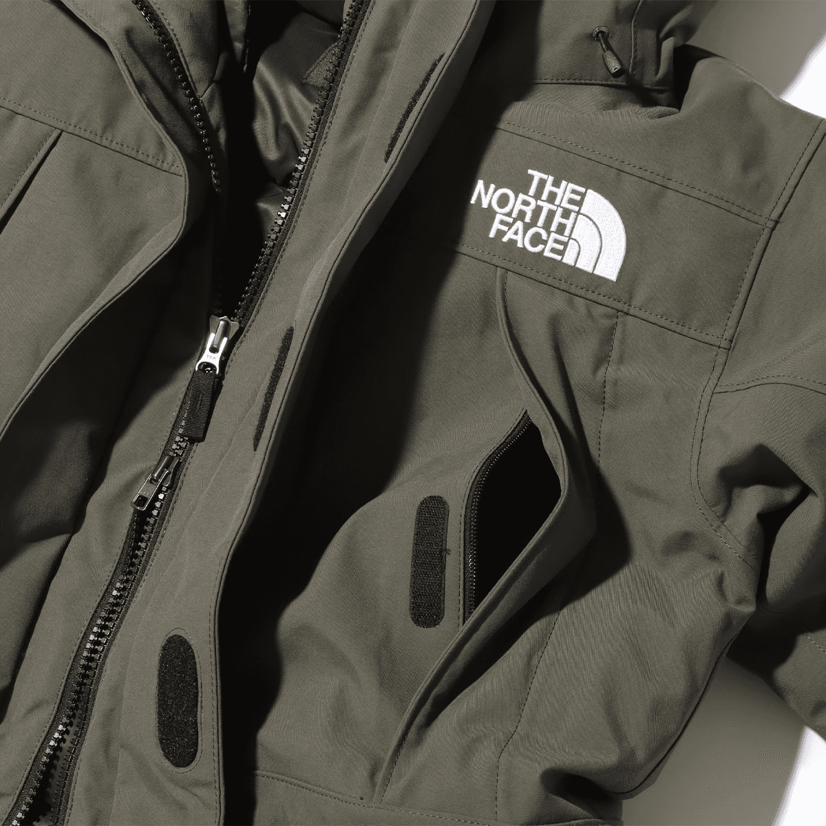 Зимняя куртка The North Face Logo Print Hooded Down Jacket - изображение 4