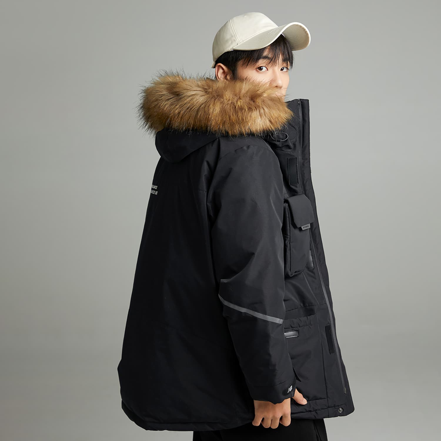 Зимняя куртка New Balance - изображение 6