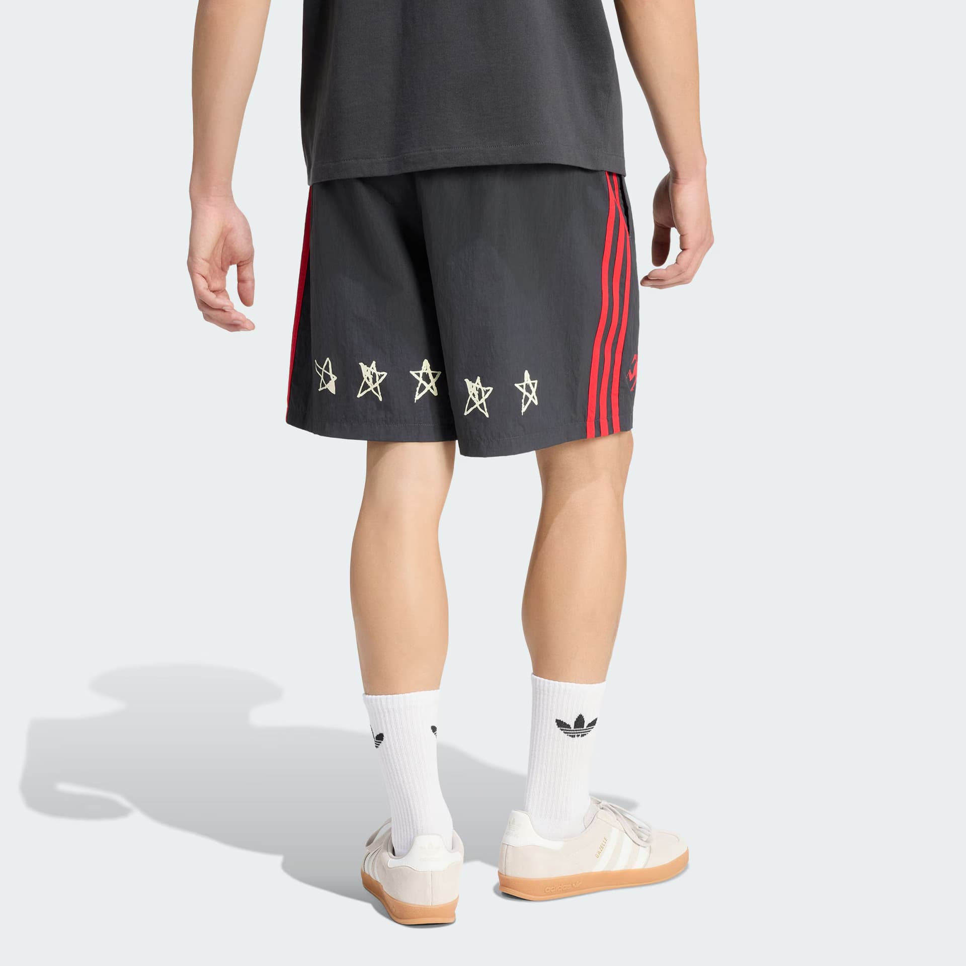 Тренировочные штаны adidas originals NYLON GFX SHORT - изображение 4