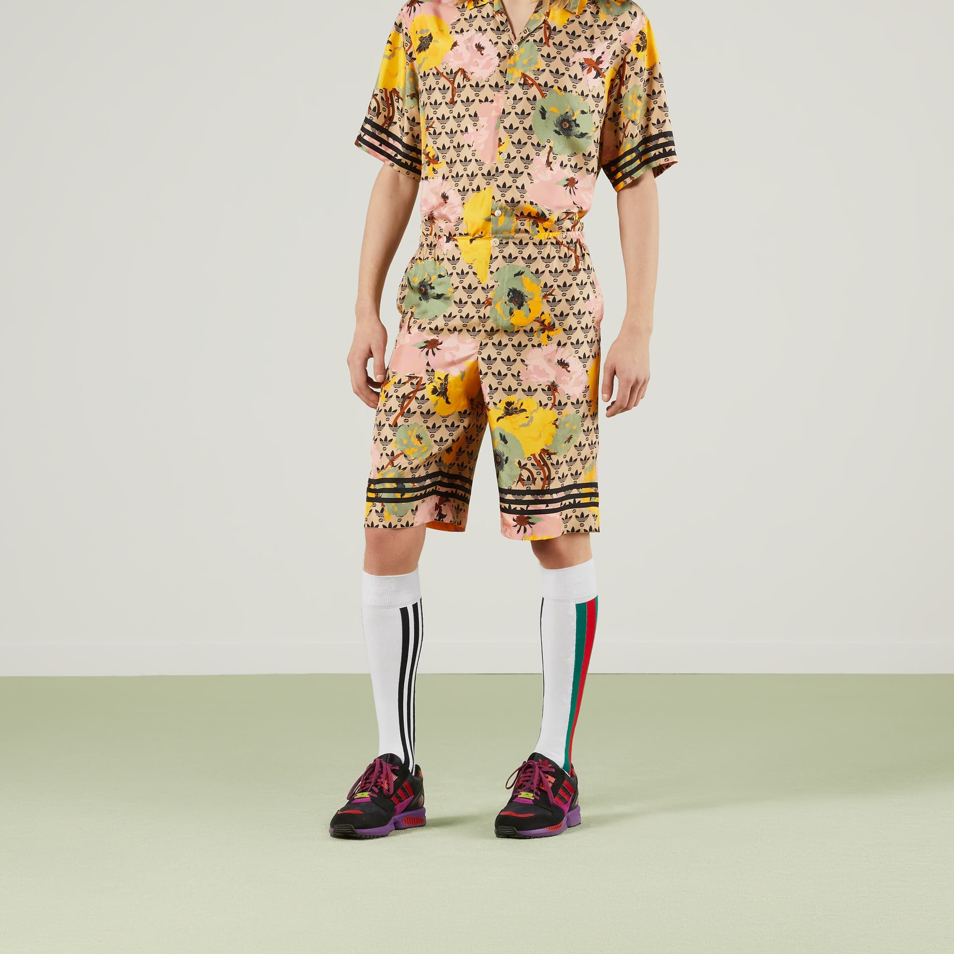 Шорты GUCCI x adidas SS23 Floral Silk Shorts - изображение 4
