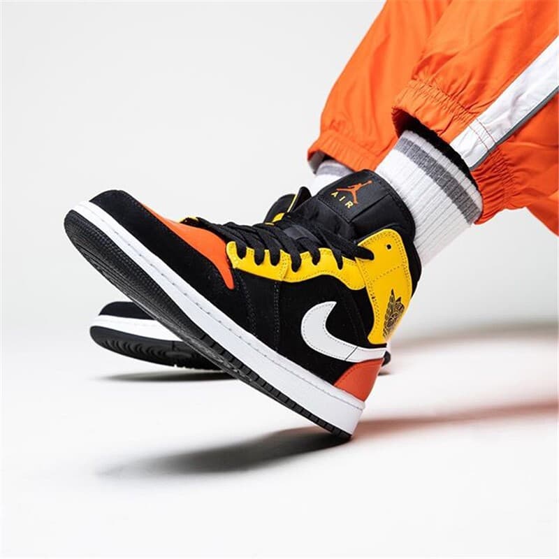 Кроссовки для баскетбола Jordan Air Jordan 1 Mid SE GS - изображение 5