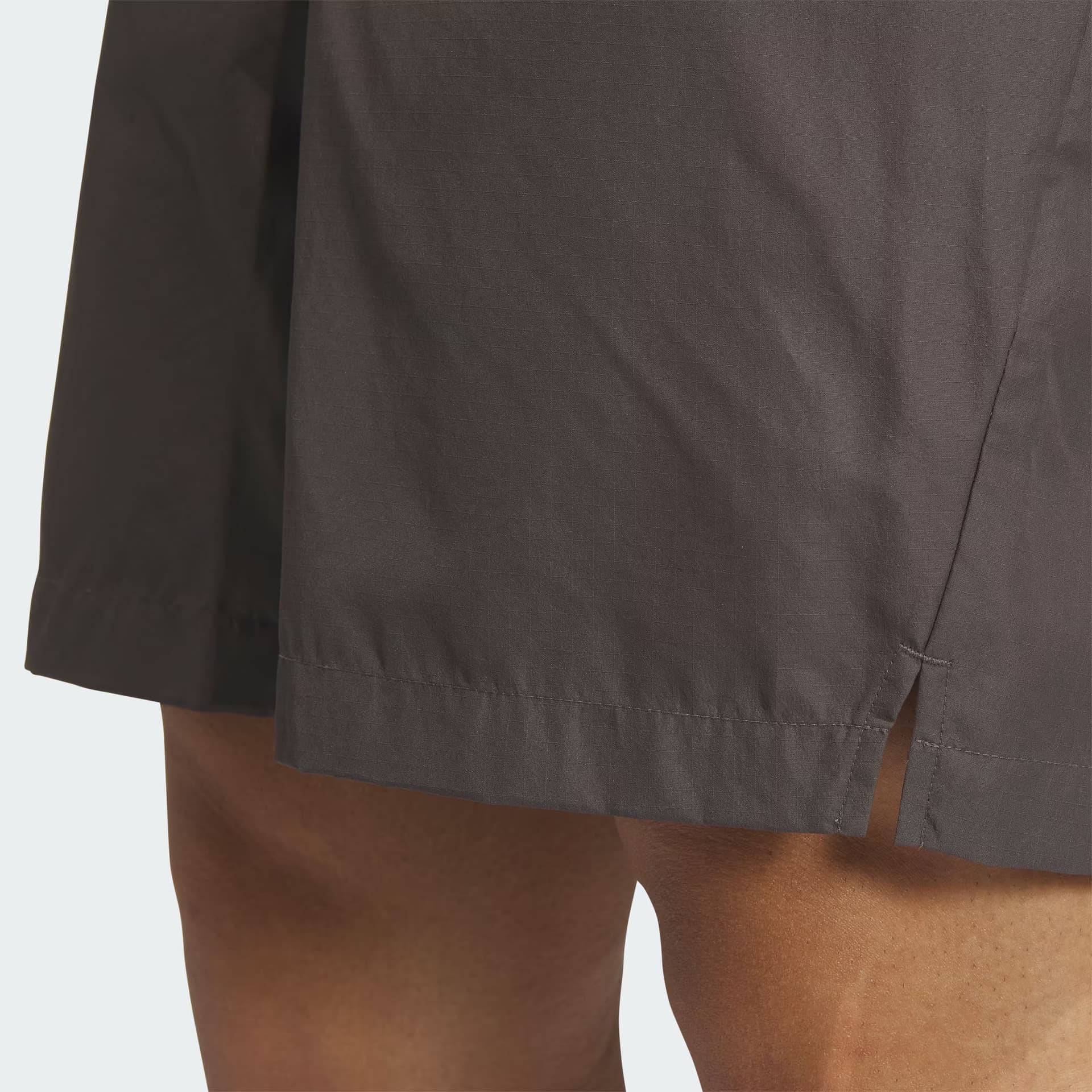 Тренировочные штаны adidas City Escape Woven Shorts - изображение 4
