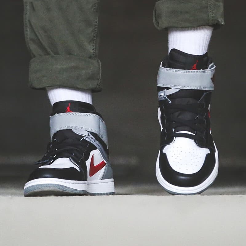 Кроссовки для баскетбола Jordan Air Jordan 1 High FlyEase GS - изображение 4