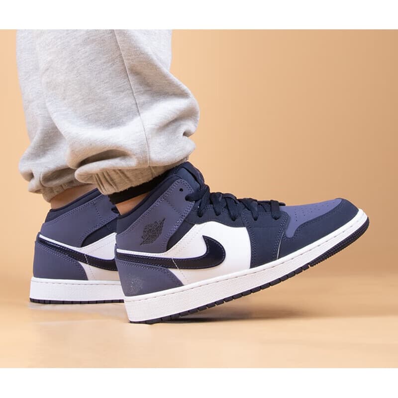 Кроссовки для баскетбола Jordan Air Jordan 1 Mid Sanded Purple GS - изображение 7