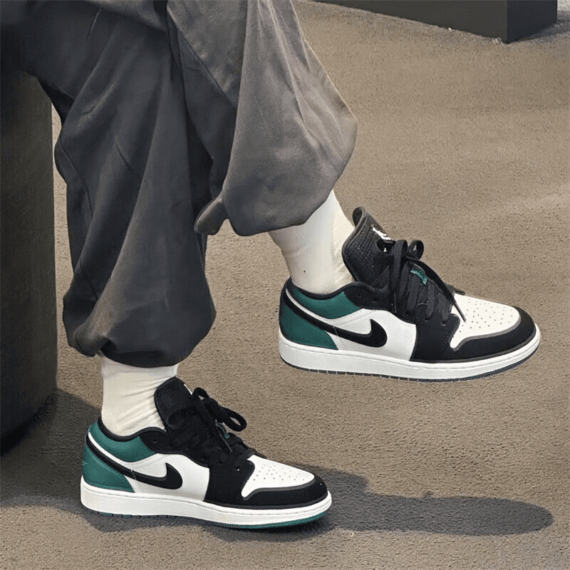 Кроссовки для баскетбола Air Jordan 1 Low GS "Mystic green" - изображение 8