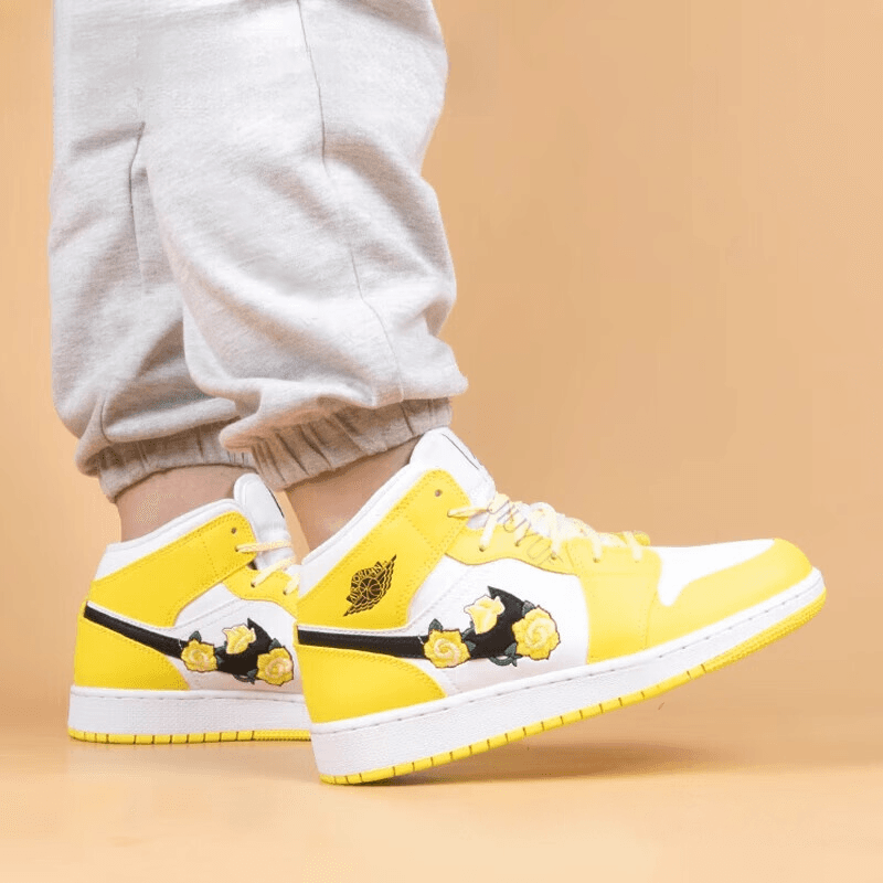 Кроссовки для баскетбола Jordan Air Jordan 1 Mid SE GS - изображение 4