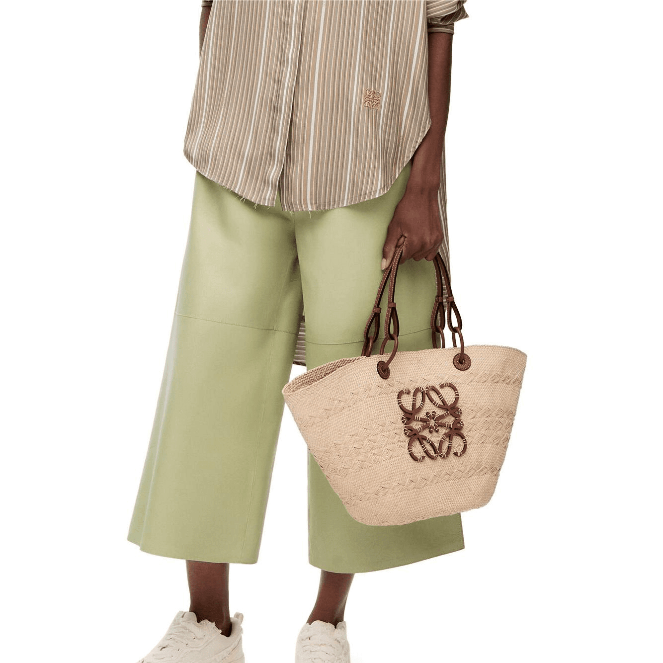 Мини-сумка LOEWE Anagram Basket - изображение 7