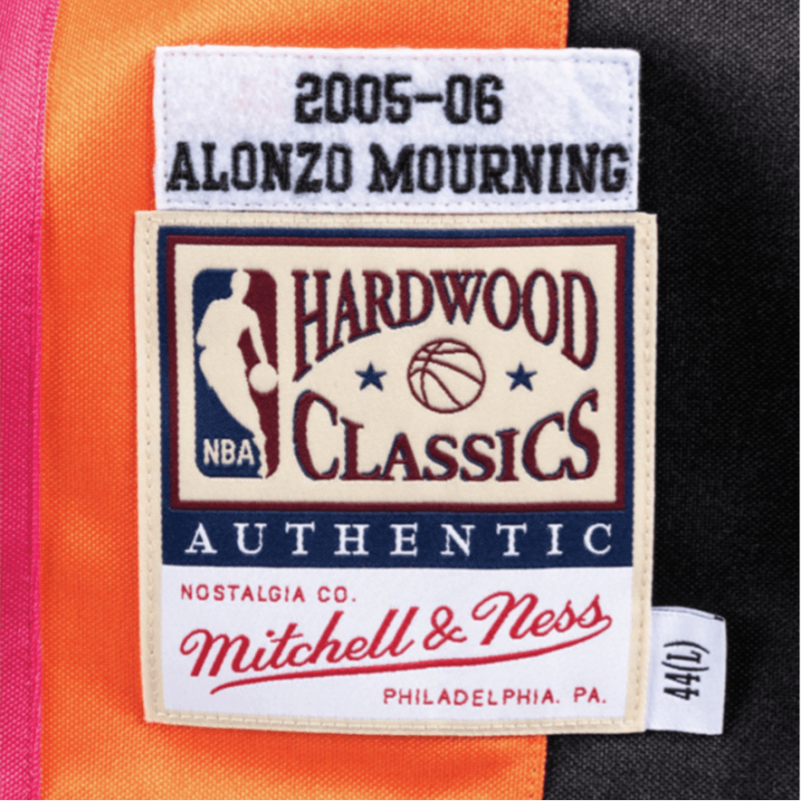 Баскетбольная майка Mitchell Ness NBA MN AU 05-06 33 - изображение 4