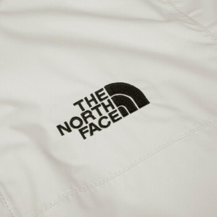 Демисезонная куртка THE NORTH FACE - изображение 4