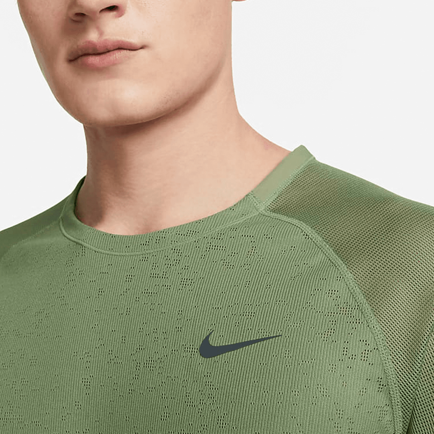 Nike Dri-Fit Adv LogoT - изображение 4