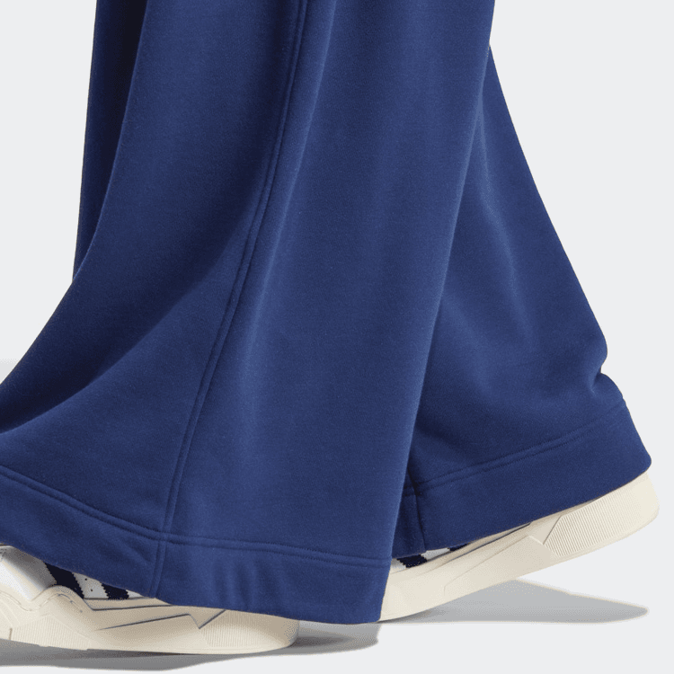 Штаны adidas Blue Version Sweatpants - изображение 5