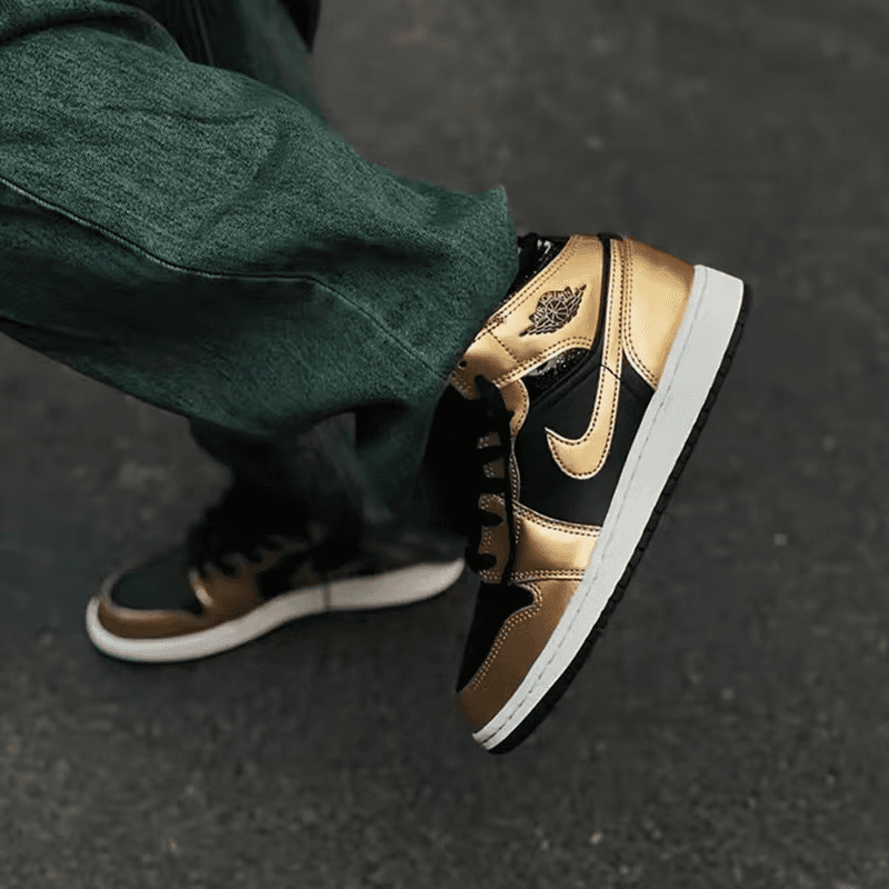 Кроссовки для баскетбола Jordan Air Jordan 1 Mid (GS) - изображение 4