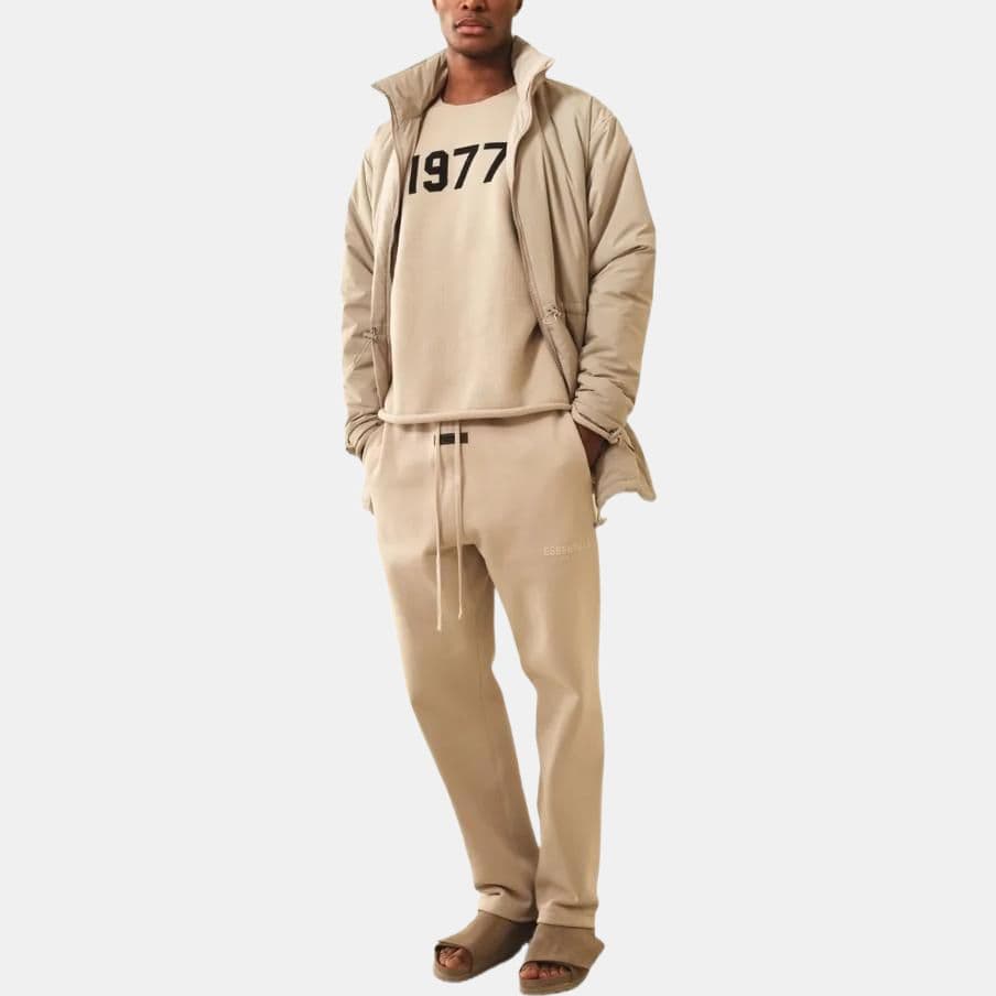 Зимняя куртка пуховик Fear of God Essentials Storm Jacket Oak - изображение 3