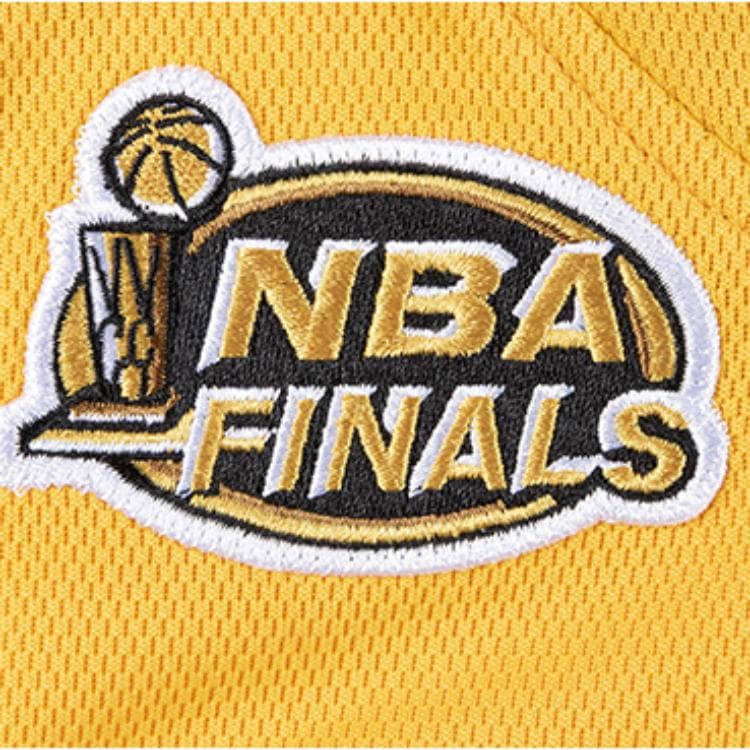 Баскетбольная майка Mitchell & Ness NBA Finals 1999-00 Lakers Kobe 8 Yellow - изображение 4