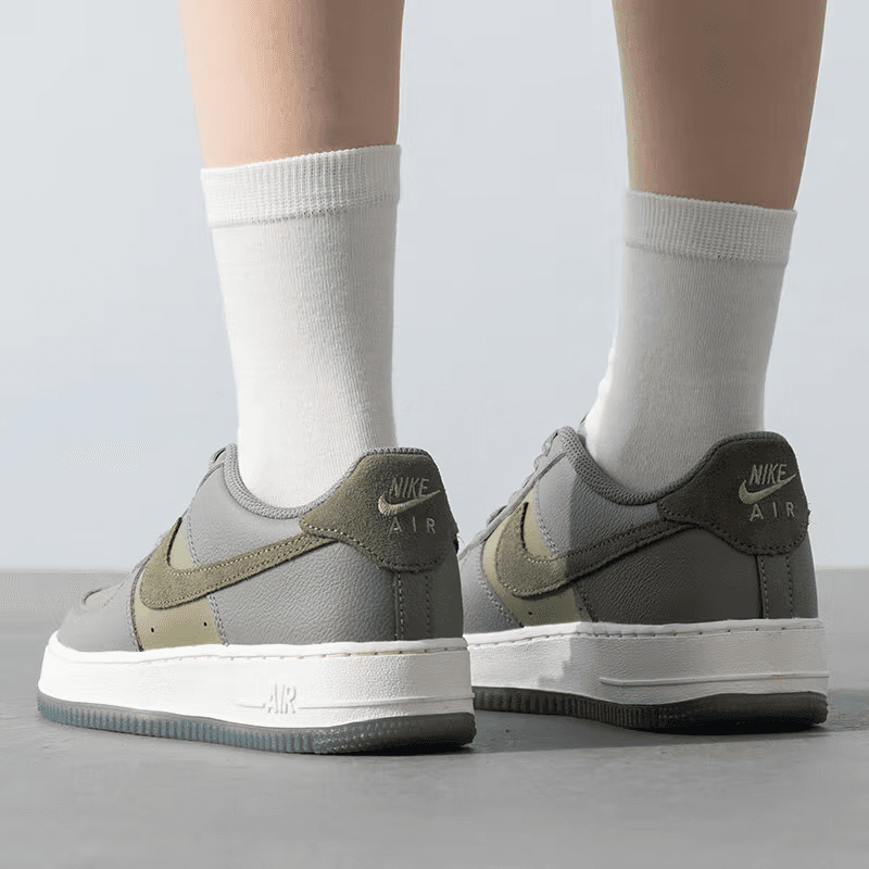 Кроссовки Nike Air Force 1 Low GS - изображение 3