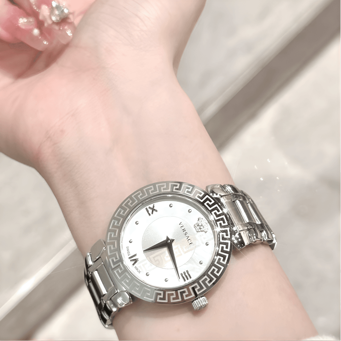 Механические часы Versace VE1601018 Silver - изображение 5