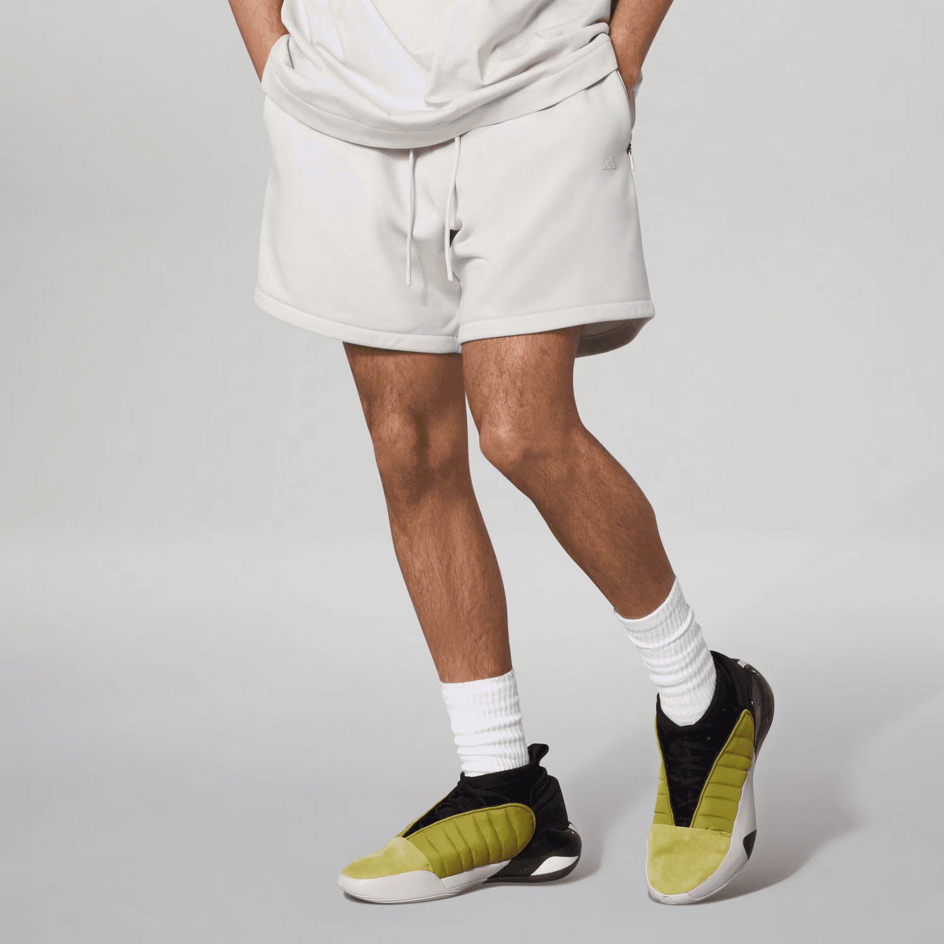 Тренировочные штаны adidas SS23 Chapter 03 - изображение 4