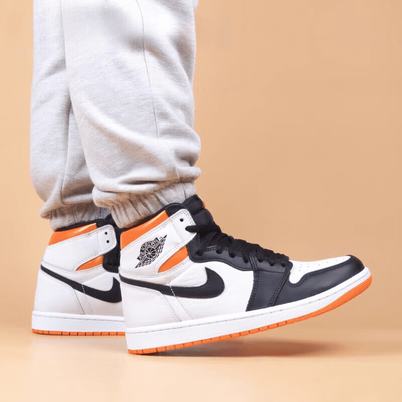 Кроссовки для баскетбола Jordan Air Jordan 1 Retro High OG "Electro Orange" GS - изображение 4
