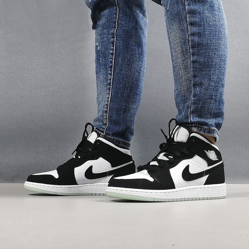 Кроссовки для баскетбола Jordan Air Jordan 1 Mid SE GS - изображение 5