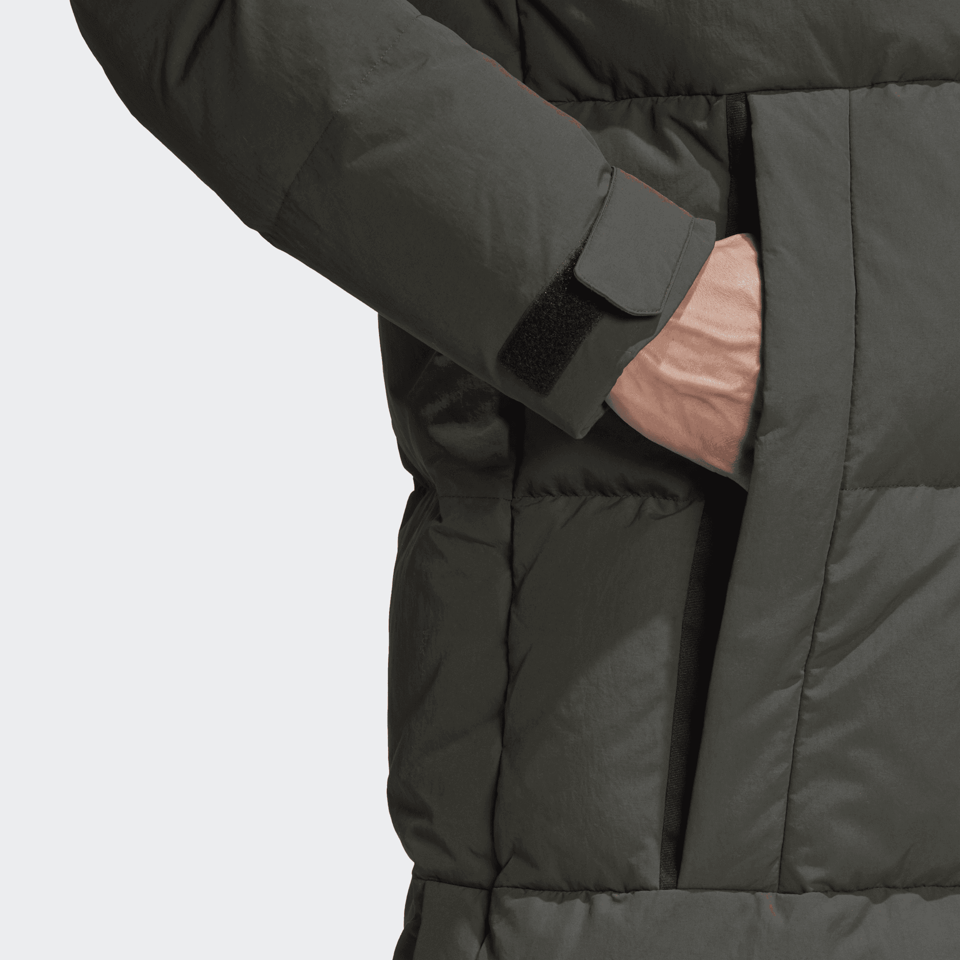 Зимняя куртка adidas - изображение 3