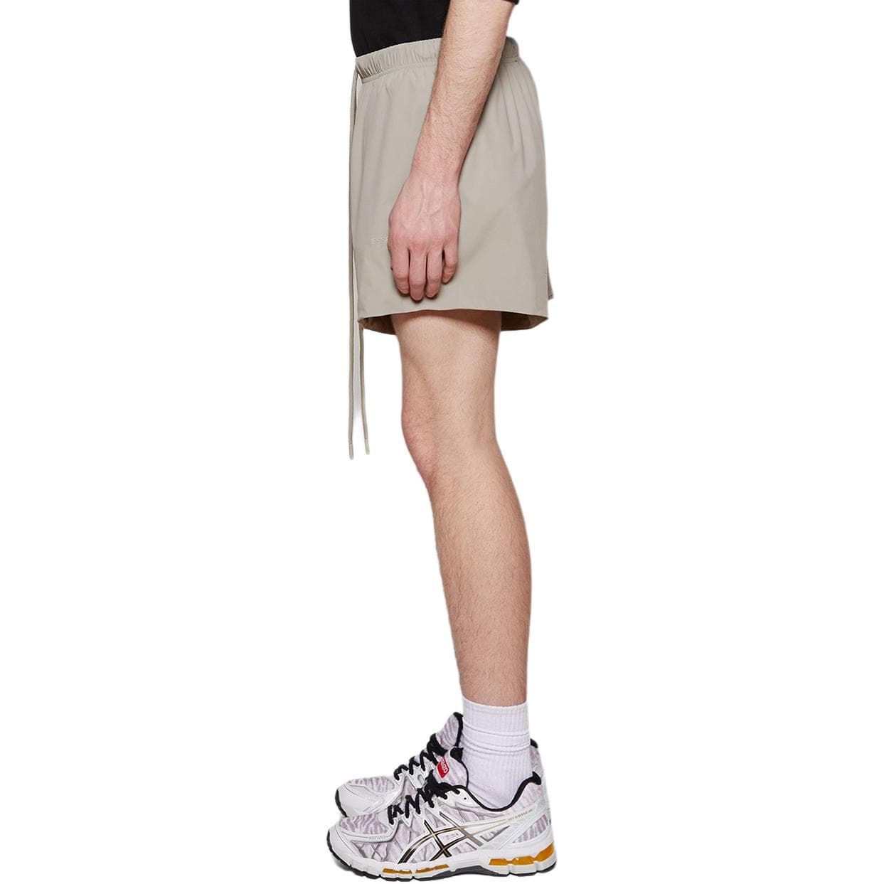 Шорты Fear of God Essentials SS24 drop2 Nylon Running Short Logo Seal - изображение 6