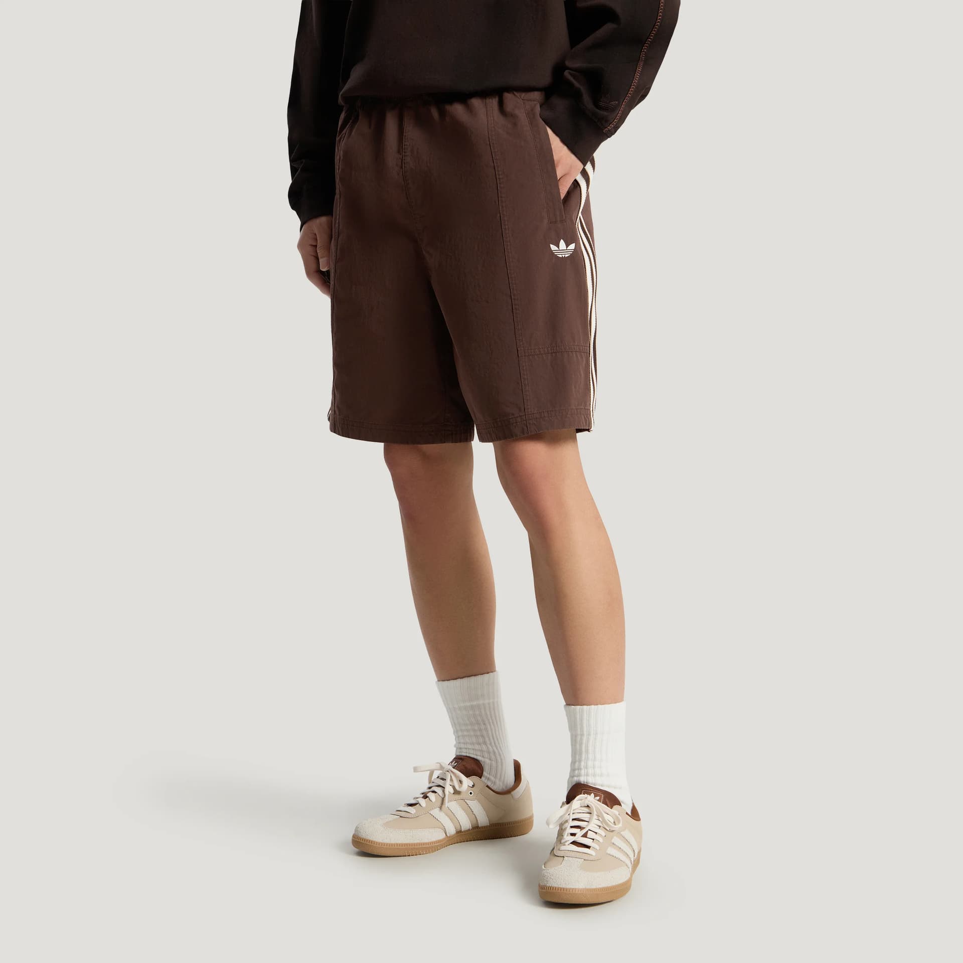 Тренировочные штаны adidas originals Disney - изображение 3