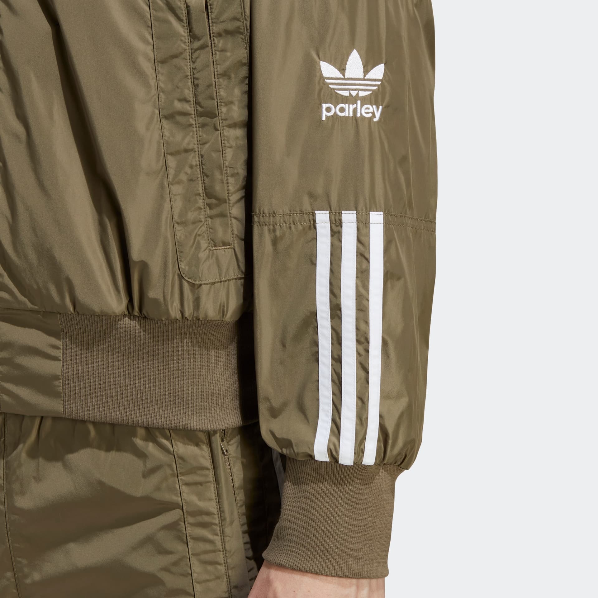 Куртка adidas Adicolor Parley Track Top - изображение 6