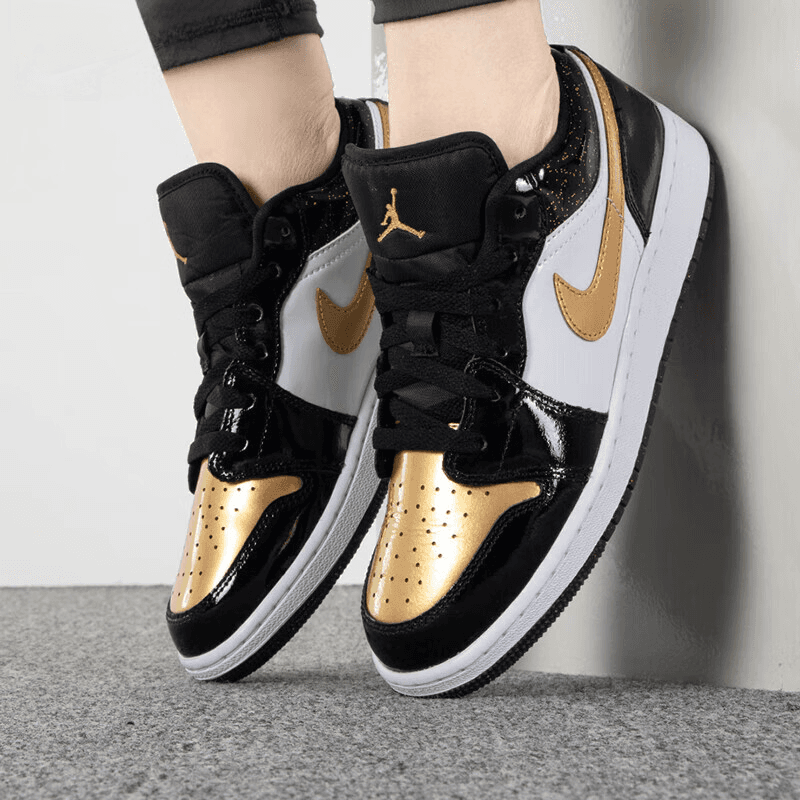 Кроссовки для баскетбола Jordan Air Jordan 1 "Gold Toe" GS - изображение 3