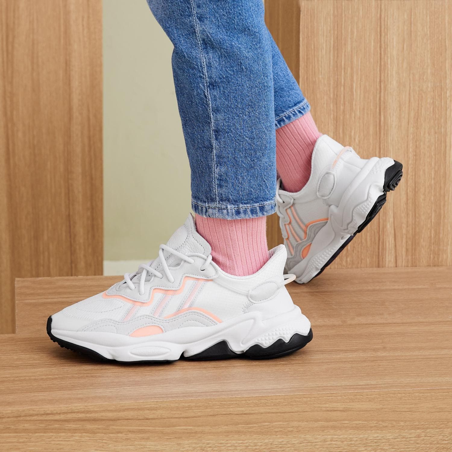 Кроссовки adidas originals Ozweego J - изображение 4