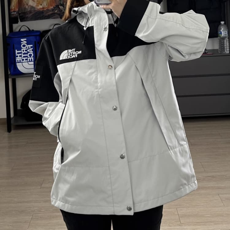 Демисезонная куртка The North Face - изображение 3