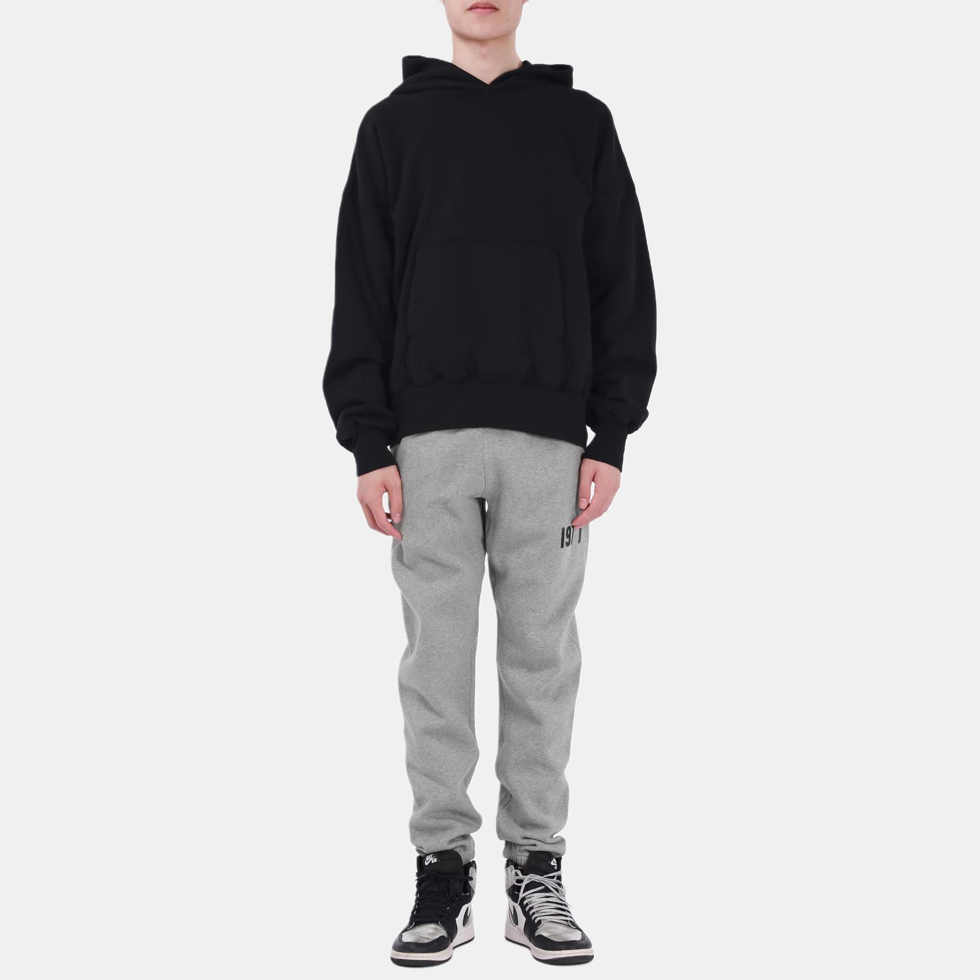 Штаны Fear of God Essentials 1977 Sweatpants Dark Oatmeal - изображение 3