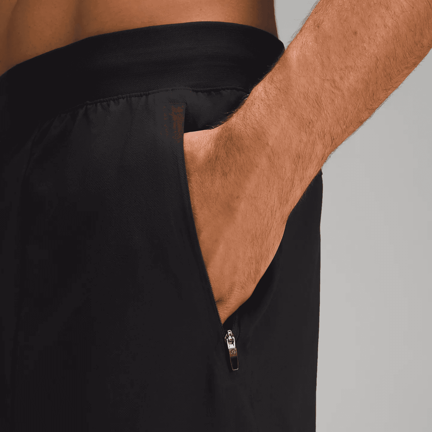 Шорты lululemon License to Train Logo 7" - изображение 5