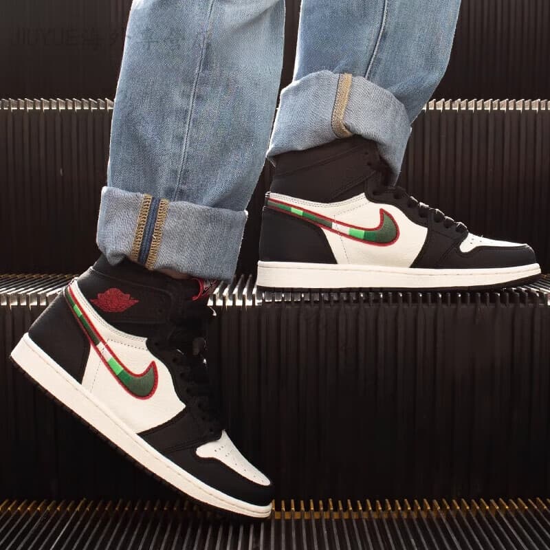 Кроссовки для баскетбола Jordan Air Jordan 1 Retro High OG Sports Illustrated GS - изображение 5