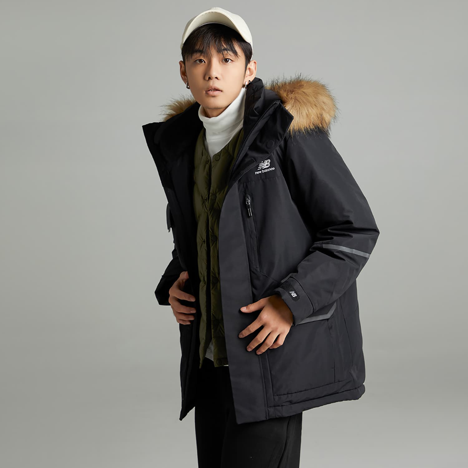 Зимняя куртка New Balance - изображение 4