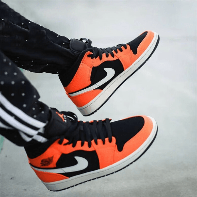 Кроссовки для баскетбола Jordan Air Jordan 1 Mid GS - изображение 4