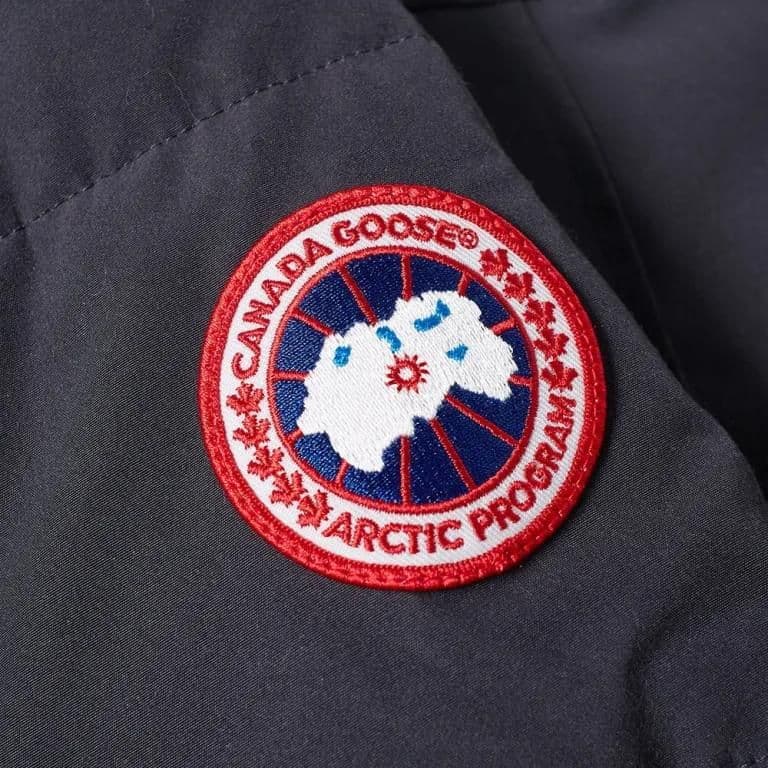Зимняя куртка Canada Goose Wyndham - изображение 8