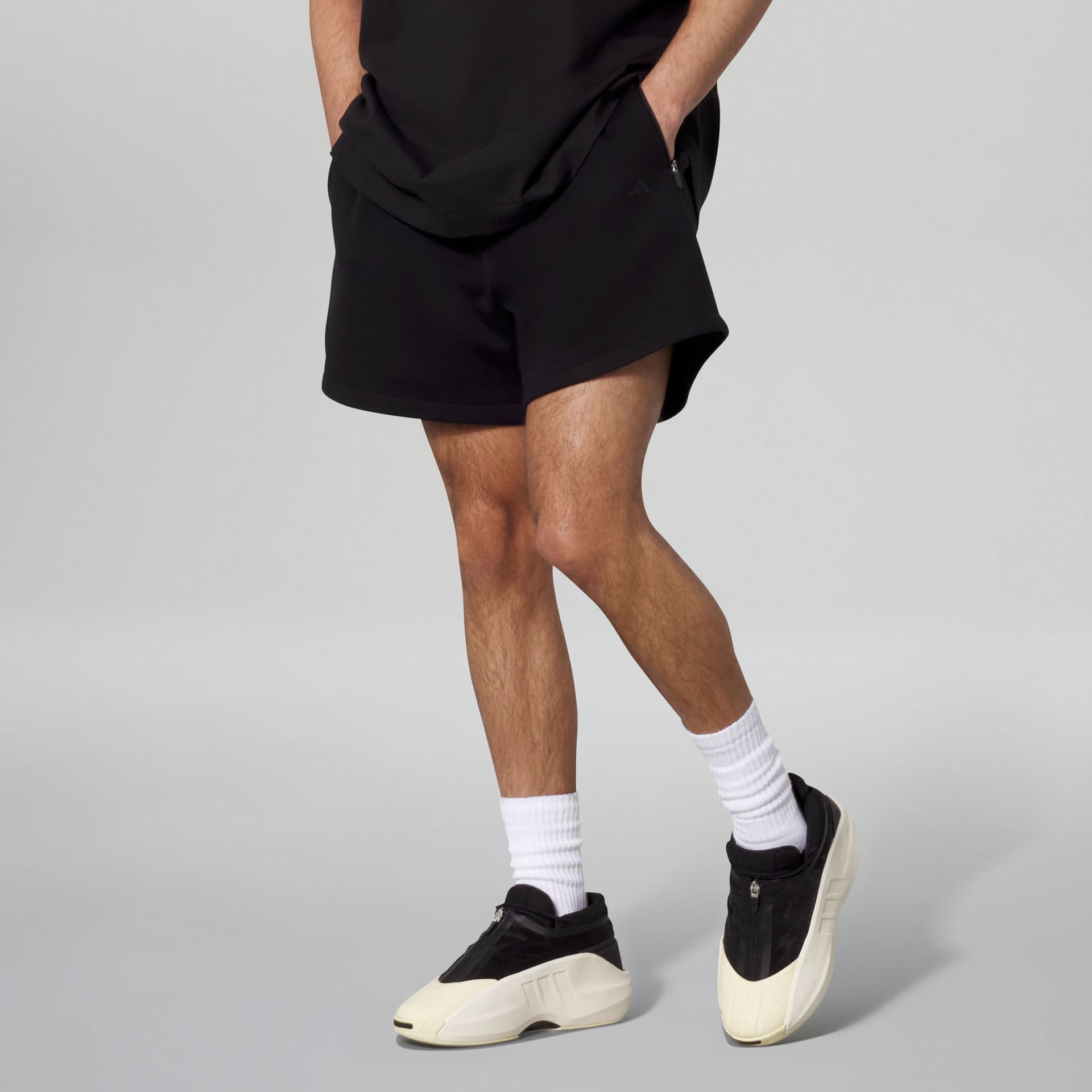 Тренировочные штаны adidas Chapter 03 SS23 - изображение 3