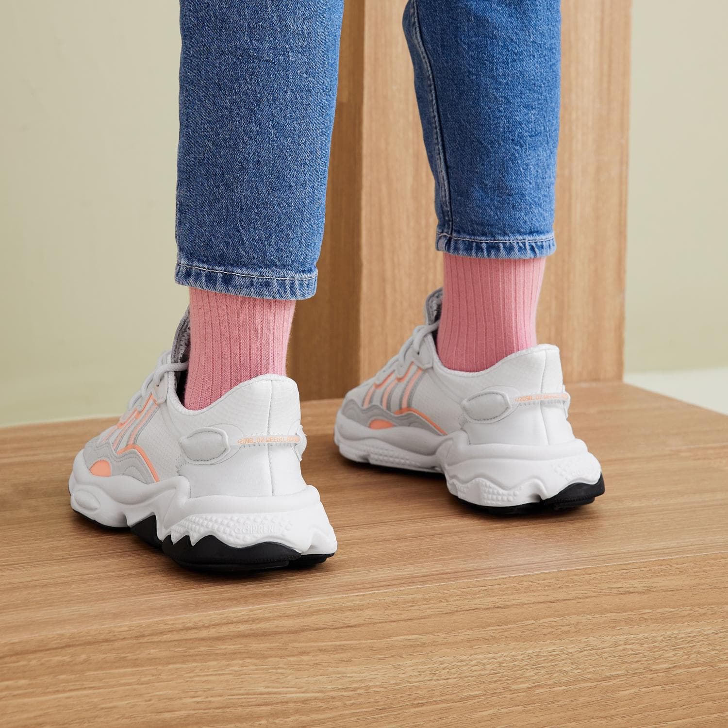 Кроссовки adidas originals Ozweego J - изображение 5