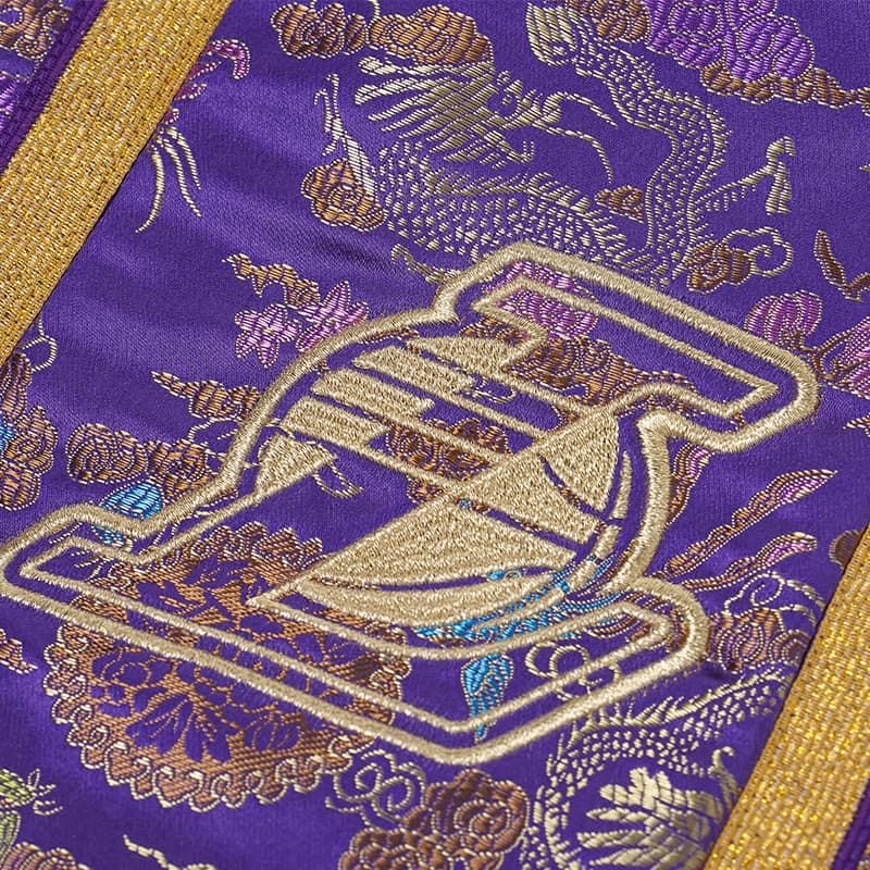 Баскетбольные шорты Mitchell & Ness NBA CNY Series Lakers Shorts - изображение 4