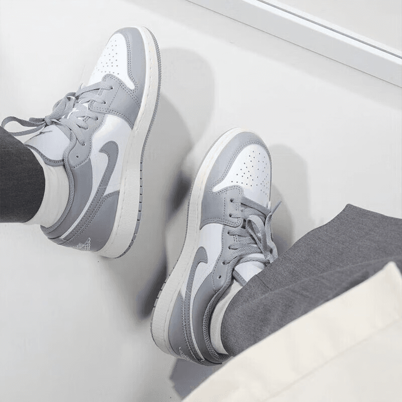 Кроссовки для баскетбола Jordan Air Jordan 1 Low "Vintage Grey" GS - изображение 6