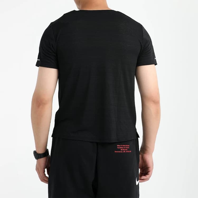Nike Dri-FIT Miler - изображение 4
