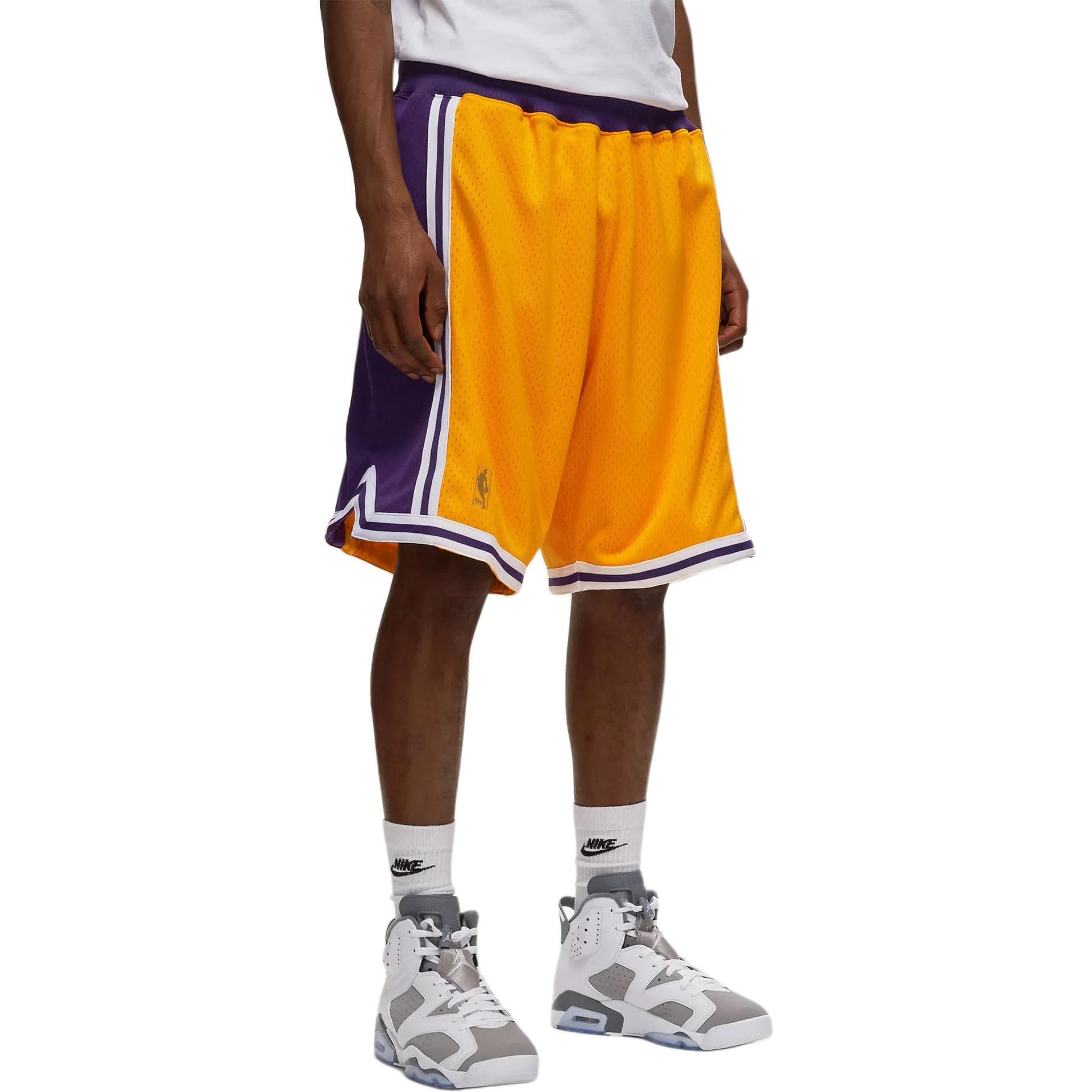 Баскетбольные шорты Mitchell & Ness 96-97 Lakers Retro Basketball Shorts - изображение 3