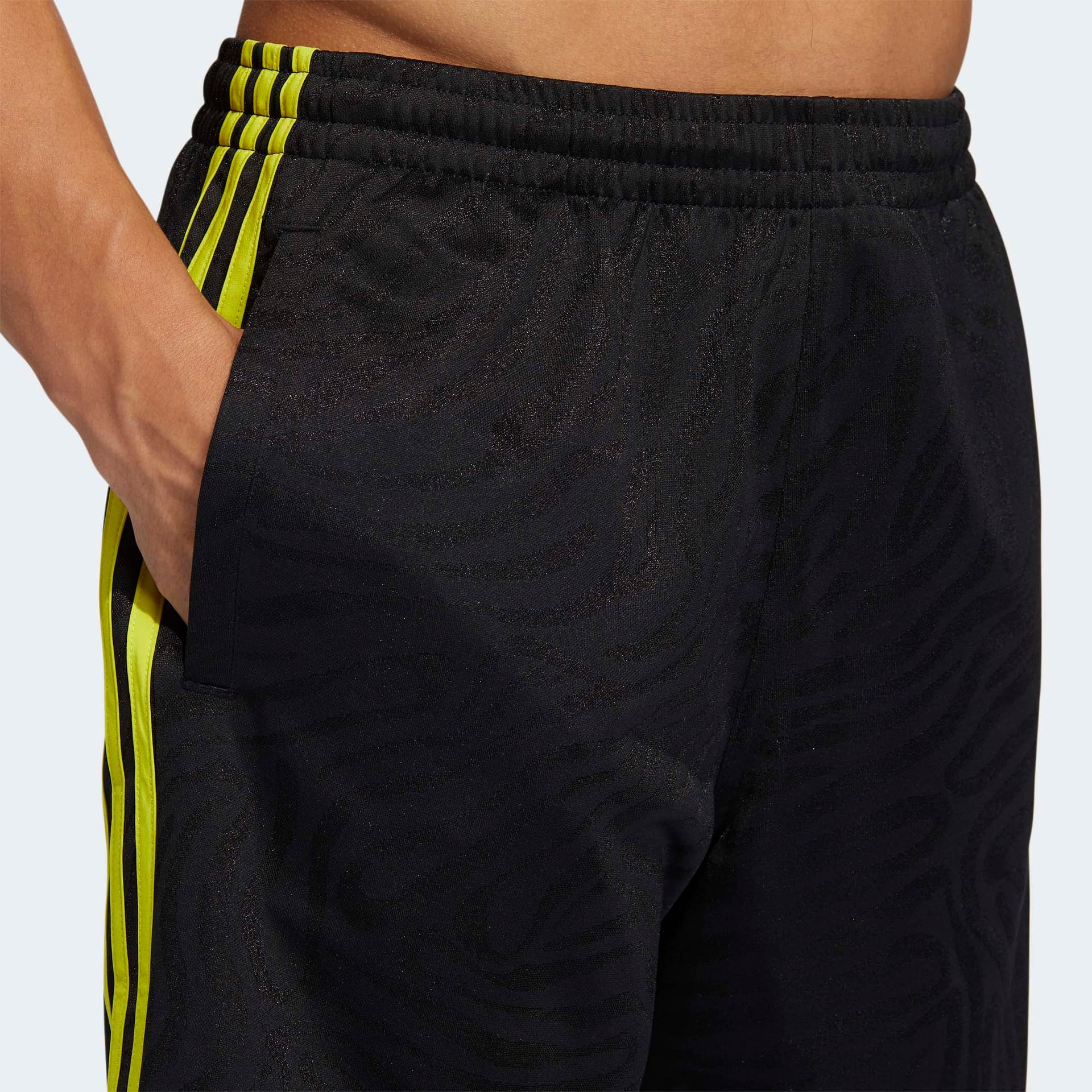 Шорты adidas Originals - изображение 4