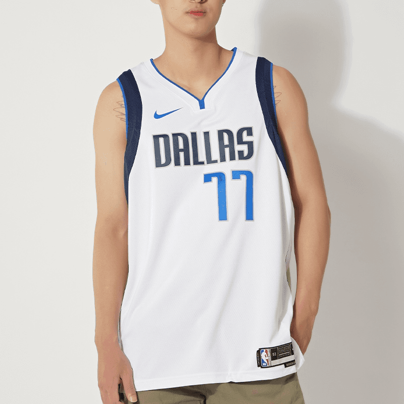 Баскетбольная майка Nike NBA Mavericks Luka 77 Jersey - изображение 3