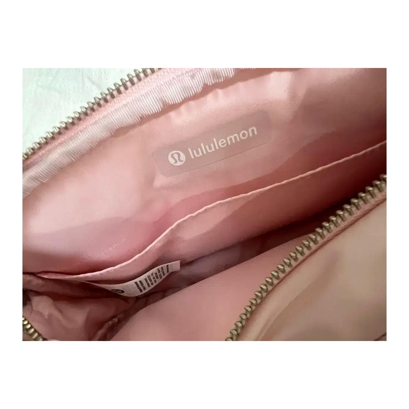 Сумка через плечо lululemon 2L - изображение 5