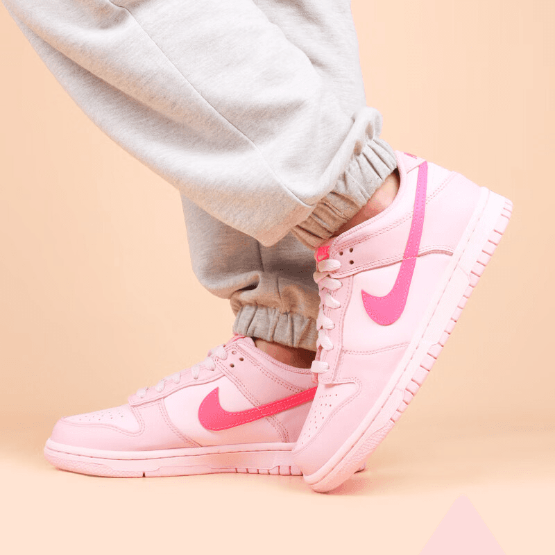 Кроссовки Nike Dunk Low Triple Pink GS - изображение 6