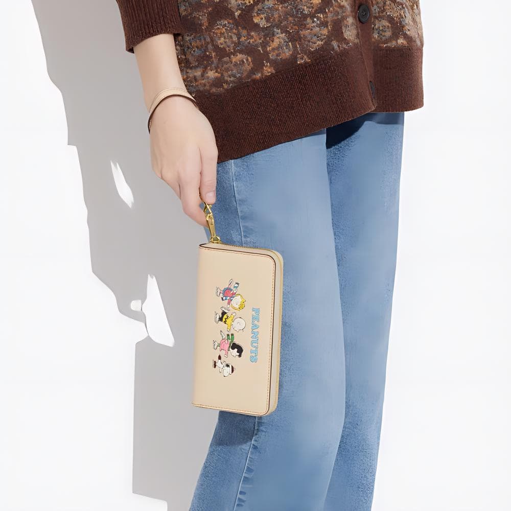 Кошелек COACH x Peanuts Zip Around 19 Ivory - изображение 5