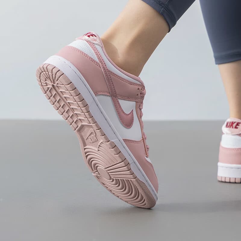 Кроссовки Nike Dunk Low "Pink Velvet" GS - изображение 7